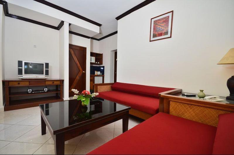 Bali Reski Hotel 塞米亚克 外观 照片