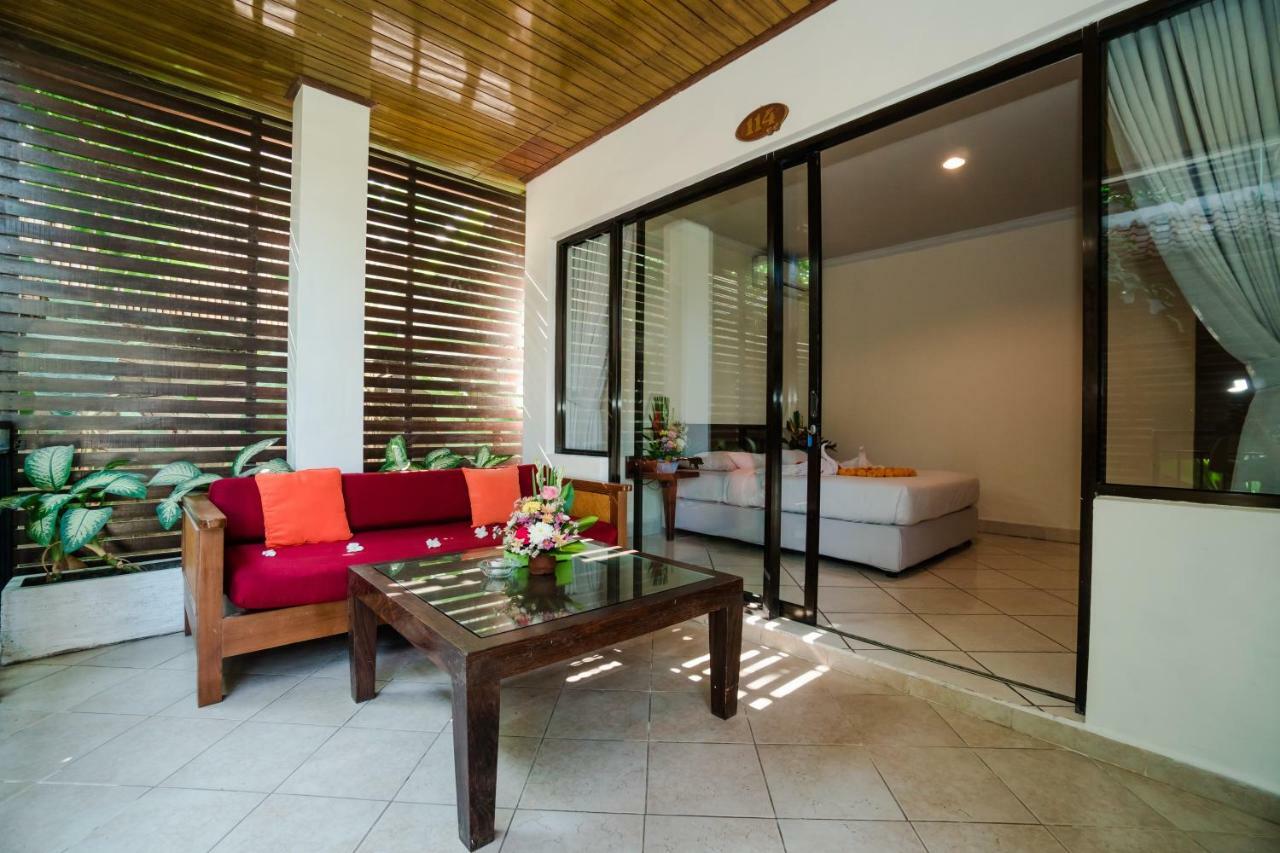 Bali Reski Hotel 塞米亚克 外观 照片